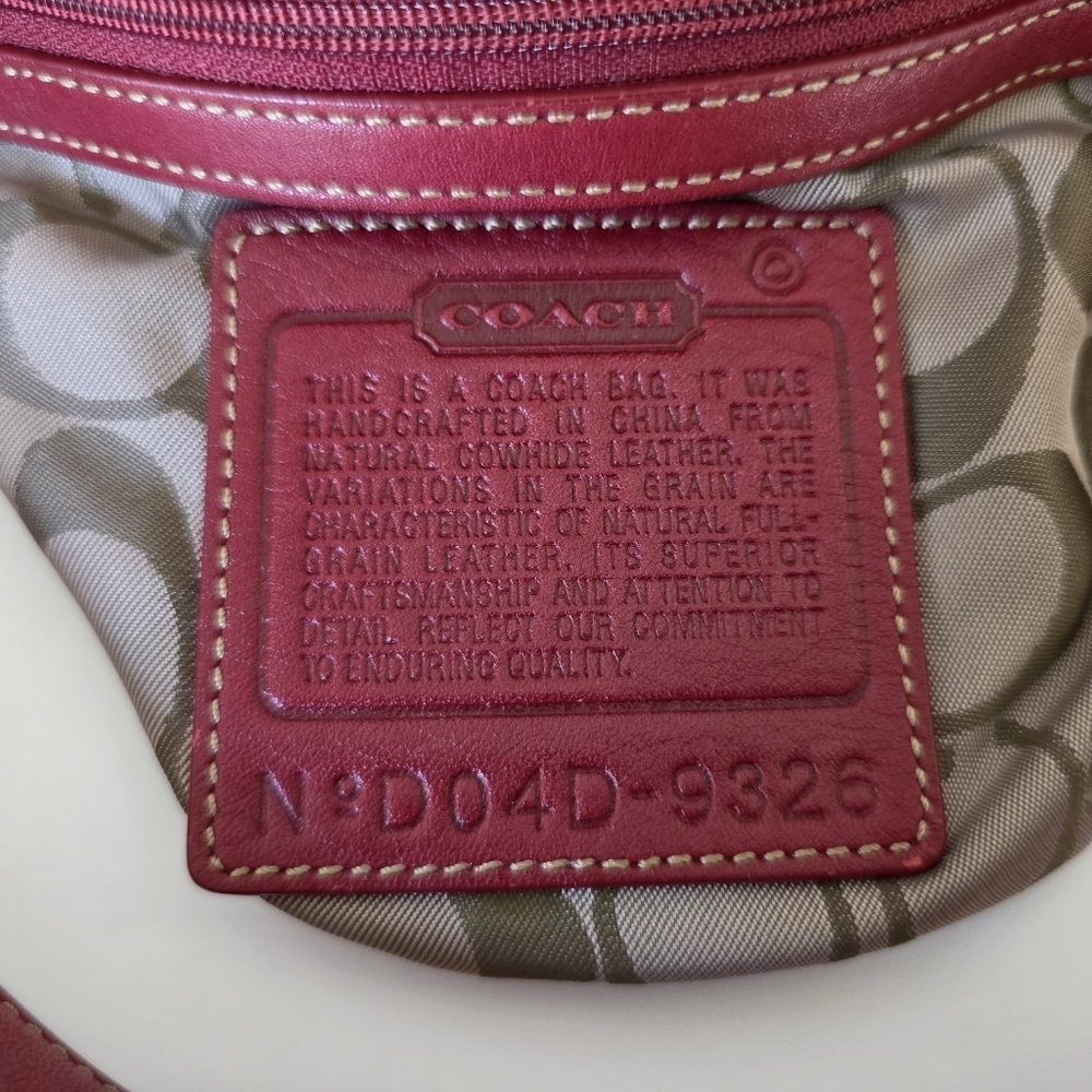Vintage Coach Legacy Red Leather Slim Duffle Bag Y2K 2004 Crossbody Adjustable - Picture 13 of 15